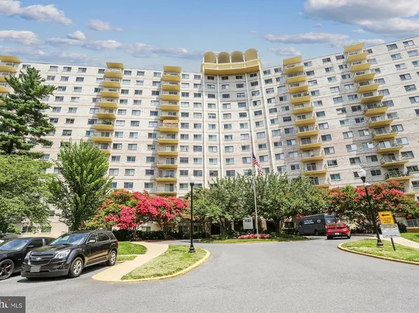 1121 University Blvd W APT 907-B, Silver Spring, MD 20902