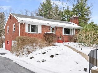4043 Ewalt Rd, Gibsonia, PA 15044
