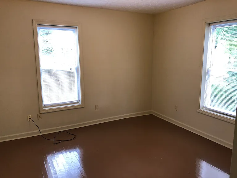 134 E Oak Hill Ave #2 — Photo 6