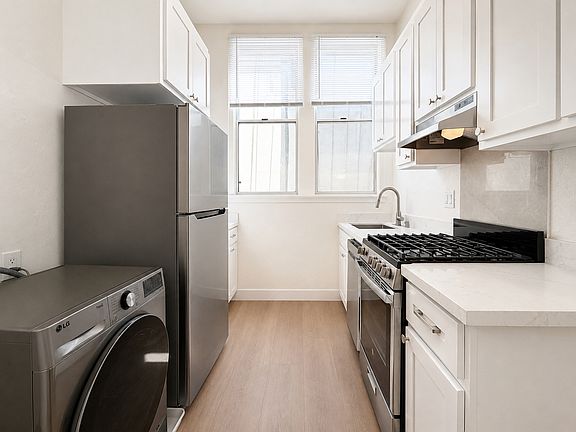 2nd image of 1715 Webster St #202