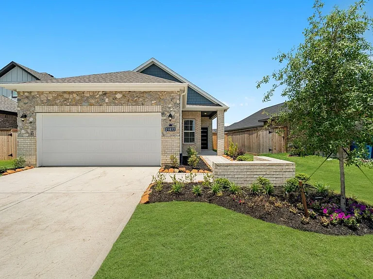 21022 Armstrong County Dr — Photo 3