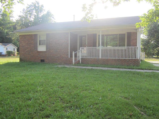 1st image of 132 Warren Ave