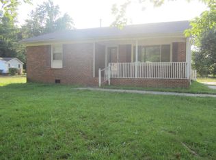 132 Warren Ave, Oxford, NC 27565