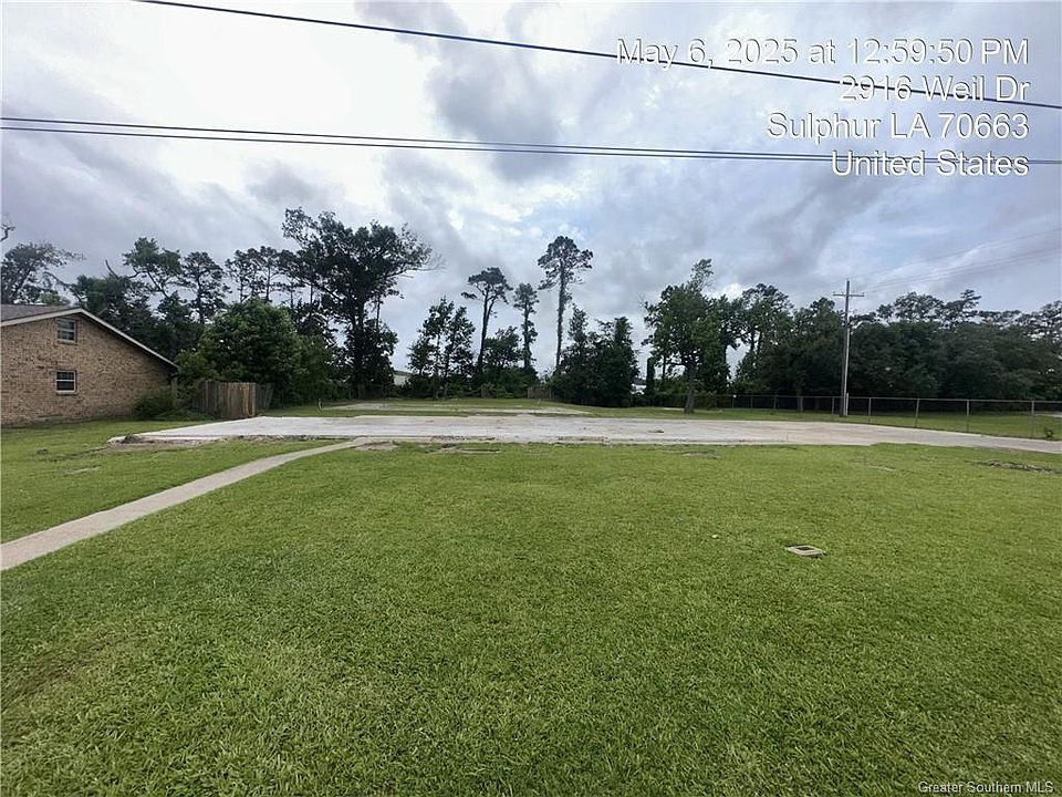 2nd image of 2916 Weil Dr