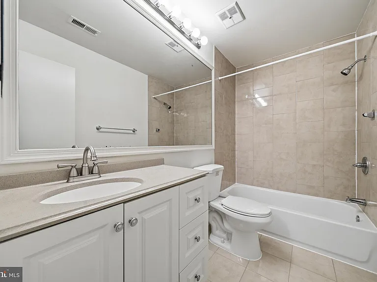 8010 Needwood Rd #201 — Photo 41
