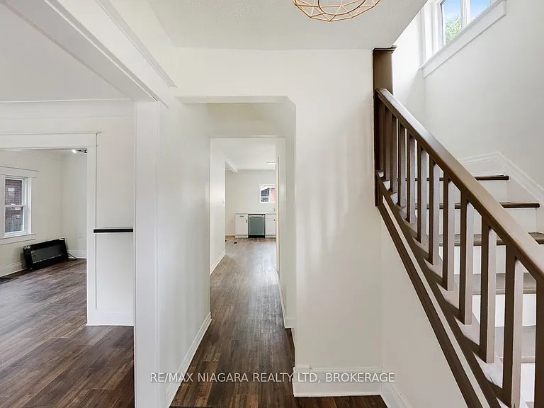 20 Randolph St — Photo 3