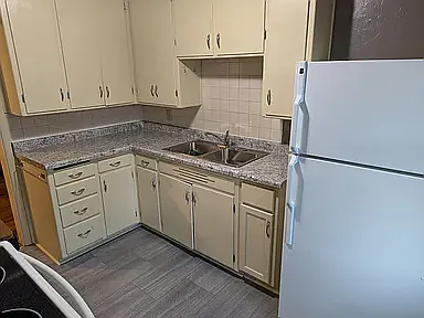 2 bed, 800 sqft, $875 — Photo 2