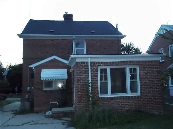 2nd image of 14046 Artesian St