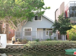 2420 Strongs Dr, Venice, CA 90291