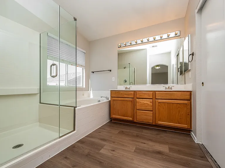 2205 Royal Caribbean Ave — Photo 11