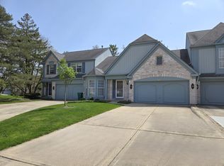 713 Alsace Ct, Buffalo Grove, IL 60089