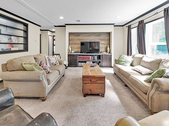 3rd image of 501 Planters Dr N #N