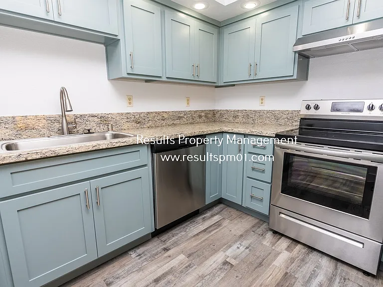 7867 Mariposa Ave — Photo 5