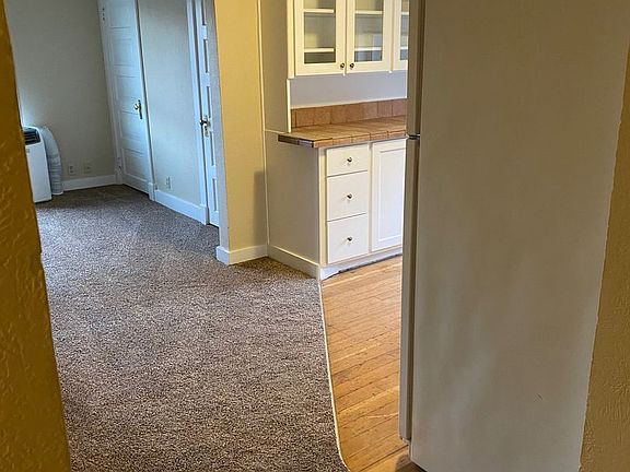 2nd image of 820-826 S Lincoln Pl #8205