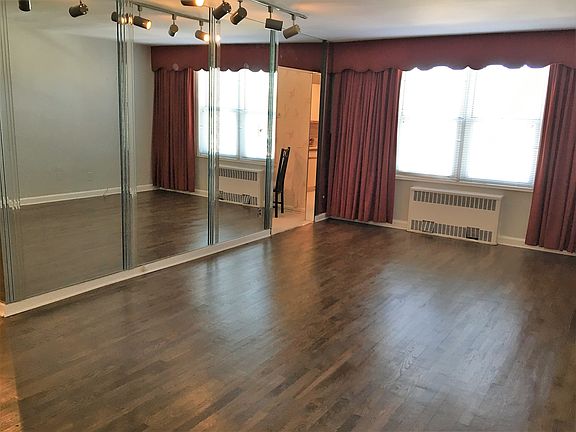 2nd image of 530 Dubois Ave APT 6C
