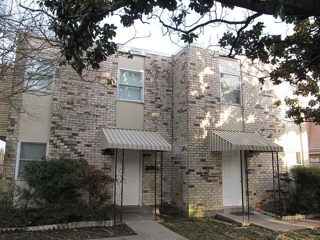 1st image of 633 Farmington Pl