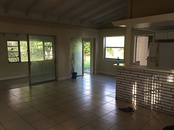 3rd image of 1701 NW 28th Ave