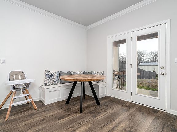 4th image of 225 Ashland Dr SW