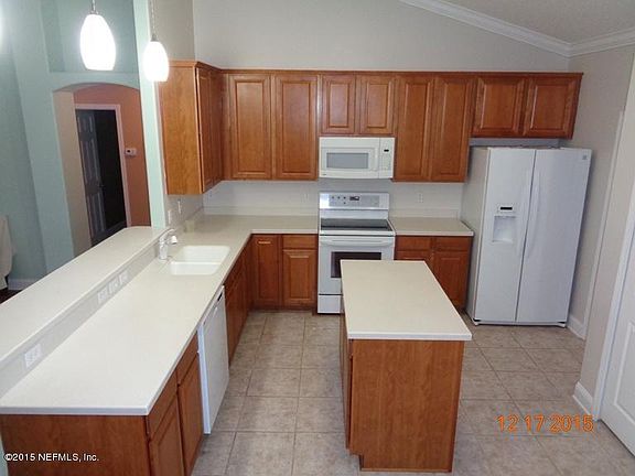 3rd image of 3068 Orchard Walk Ln