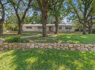 1800 Emerson Ln, Denton, TX 76209
