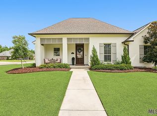 22257 Fairway View Dr, Zachary, LA 70791