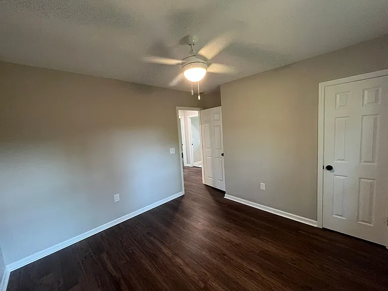 2102 Somerset Ave — Photo 13