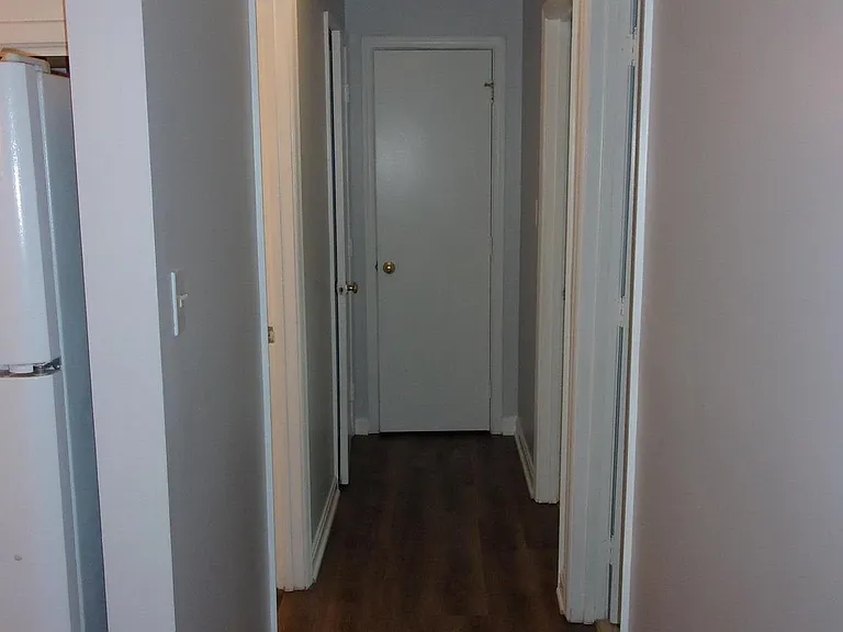 100 Chesterfield Ln — Photo 9