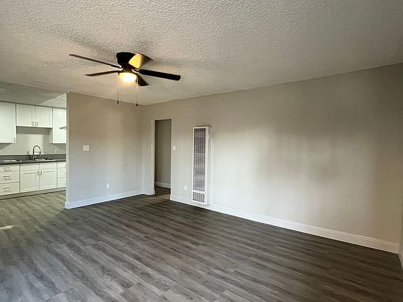 3rd image of 641 W 92nd St APT 3