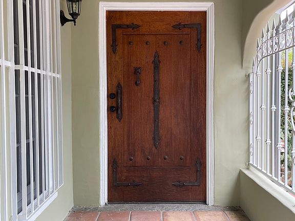 5th image of 459 S Citrus Ave