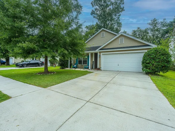 125 Destin St, Summerville, SC 29483