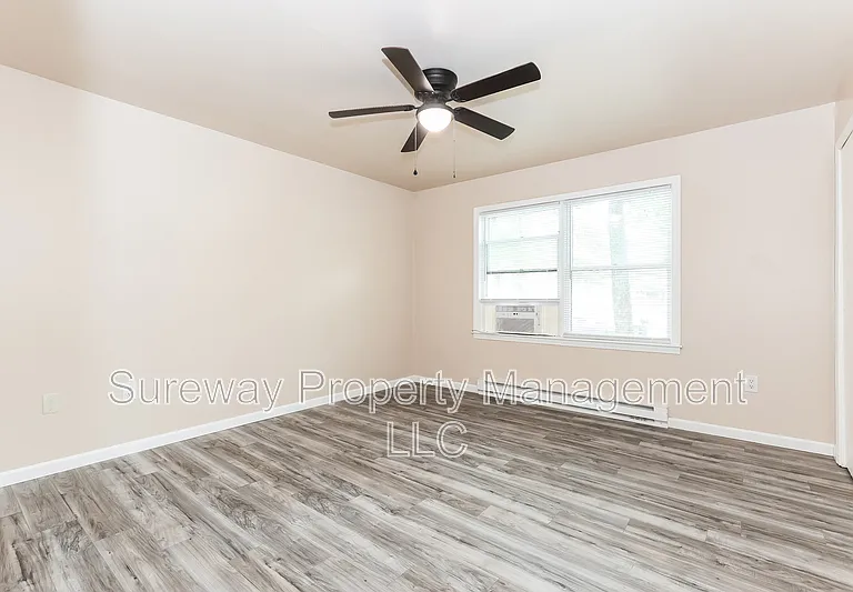 50 Dahlia St — Photo 8