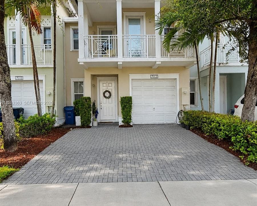 1st image of 7512 NW 108th Path