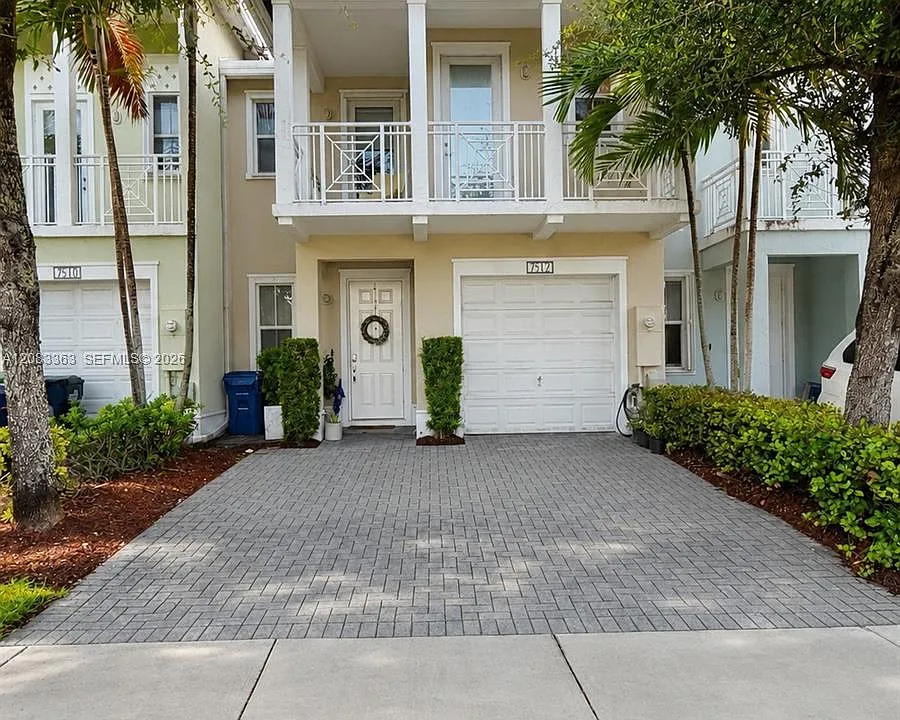 7512 NW 108th Path