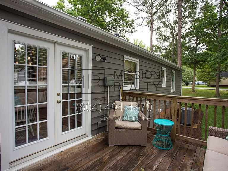 11537 Leiden Ln — Photo 24