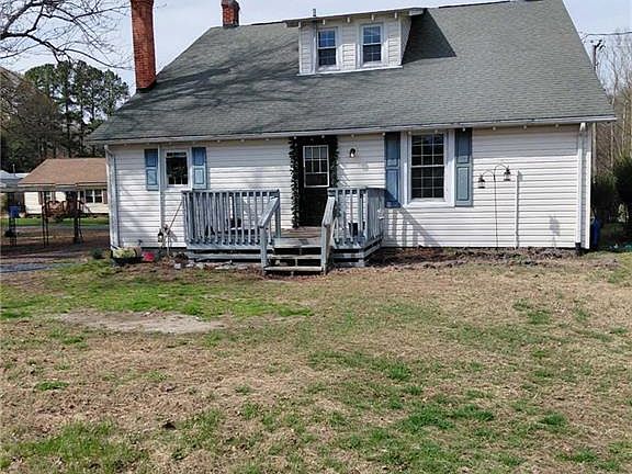 5th image of 18320 Commerce St