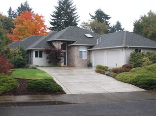 1853 Happy Ln, Eugene, OR 97401