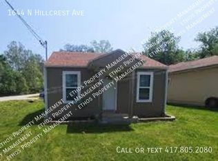 1644 N Hillcrest Ave, Springfield, MO 65802