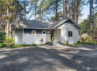 23 Park Ln, Copalis Beach, WA 98535