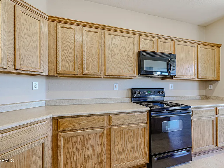 2470 W Warren Dr — Photo 12