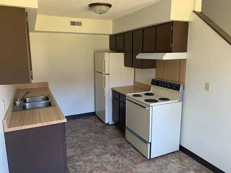 Prairie View Townhomes — Photo 5