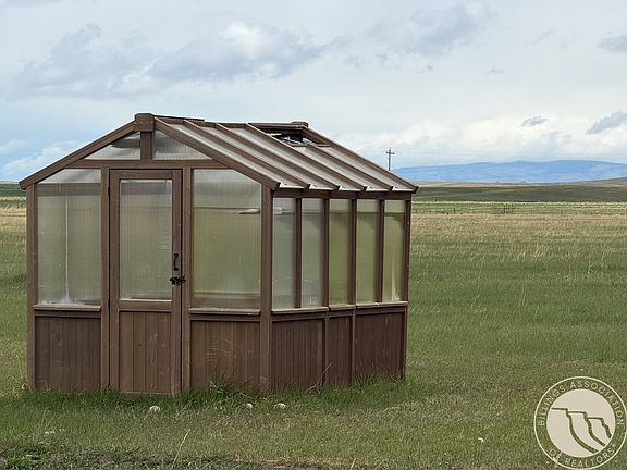4th image of 45 Buttercup Dr