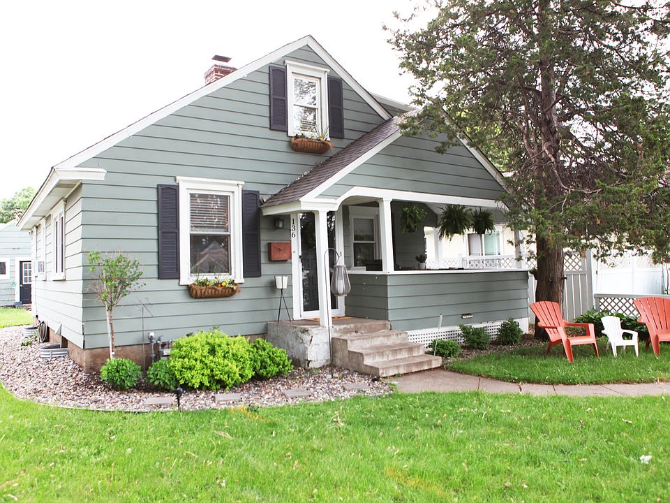 1st image of 136 11th Ave S