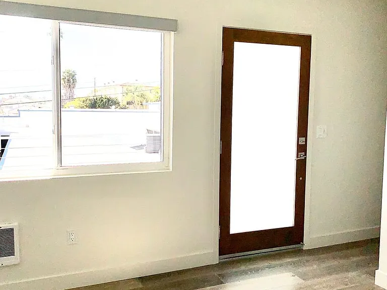 Sierra Street TIC (321 El Segundo/Palm LLC) — Photo 6