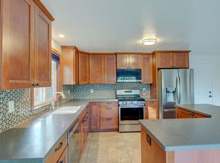 1054 NE Pennington Loop, Coupeville, WA 98239