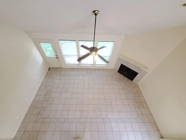 21435 Park Mill Ln — Photo 2