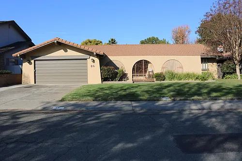 86 Starglow Cir Photo 1