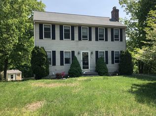 106 Laurelwood Dr, North Attleboro, MA 02760