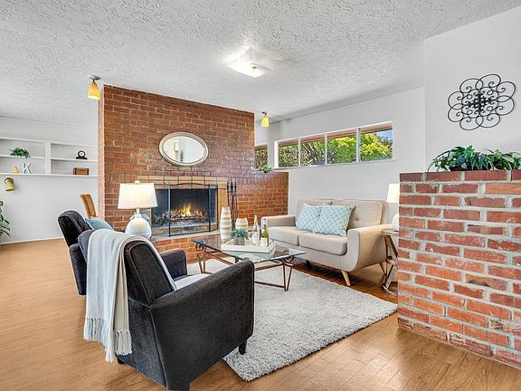 4th image of 2190 Euclid Ave