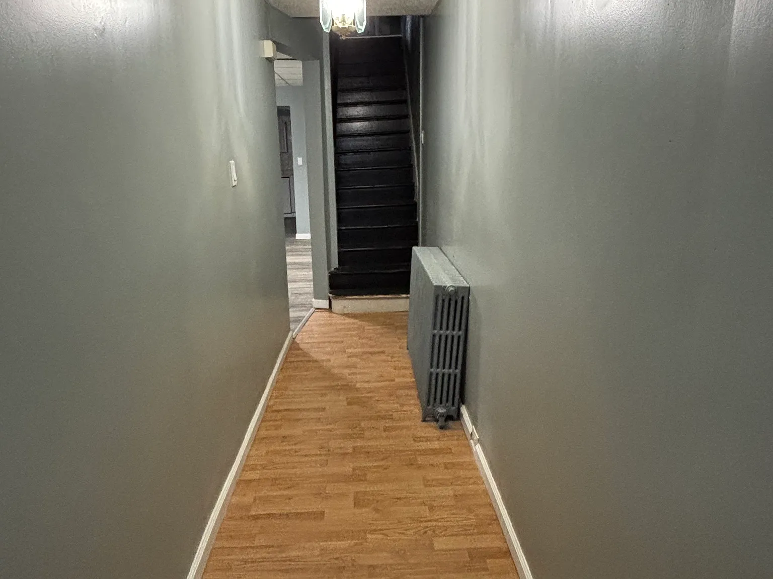 5 bed, 1762 sqft, $3,000 — Photo 2