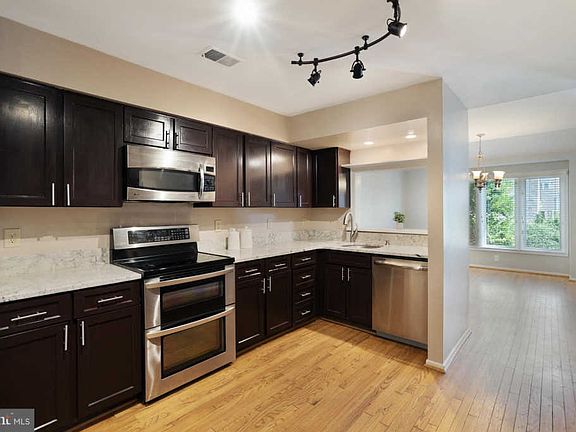 5th image of 3877 Alder Woods Ct